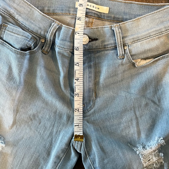 PacSun Perfect Fit Lightwash Deconstructed Jegging - Picture 6 of 8